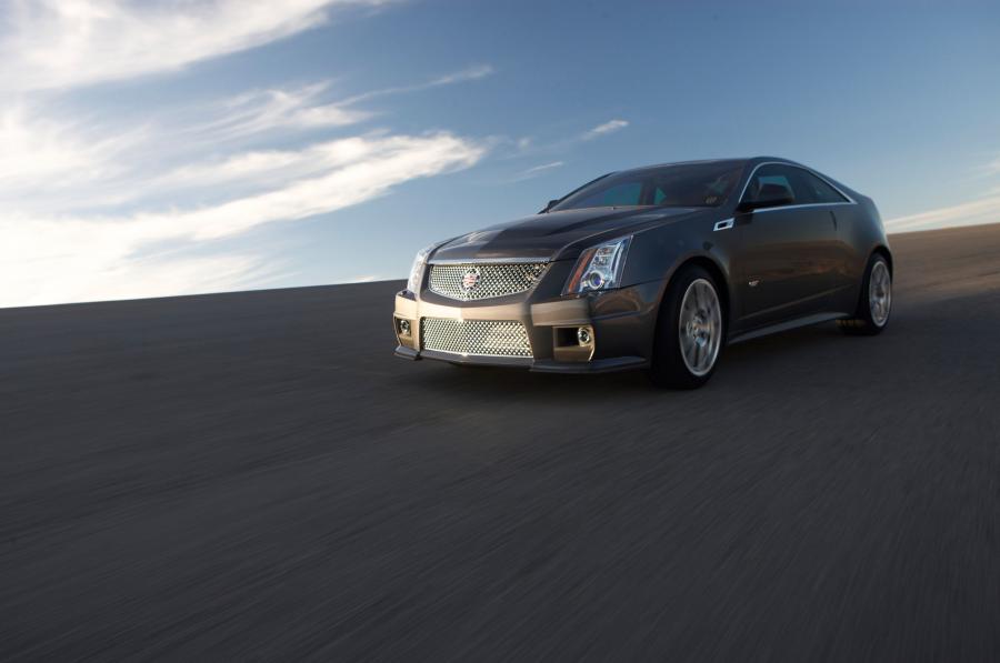  Cadillac CTS-V Coupe 2011 года  (фото 68 из 71)